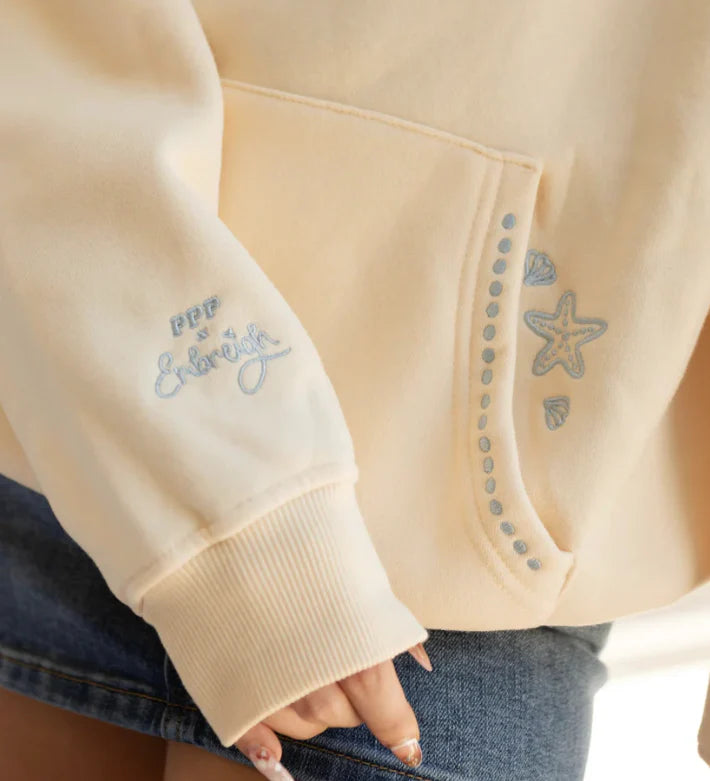 Sudadera Wanderlust™ – Arte y Confort en Cada Detalle