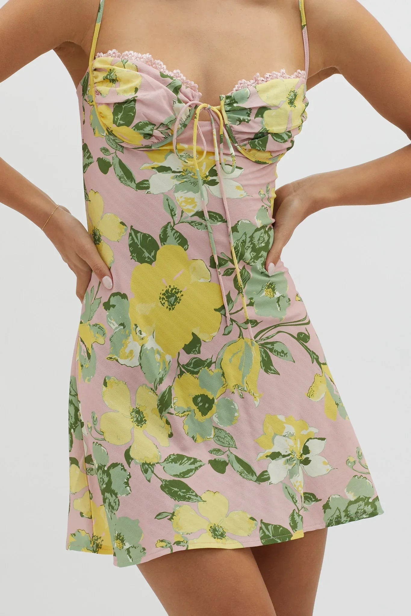Vestido Mini Floral Fortune™ – Estilo Fresco y Femenino